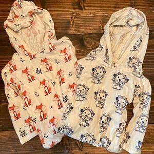Unisex hooded snap up onesies Fox & Lion
